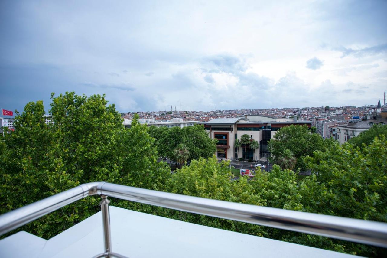 Otel The 4*